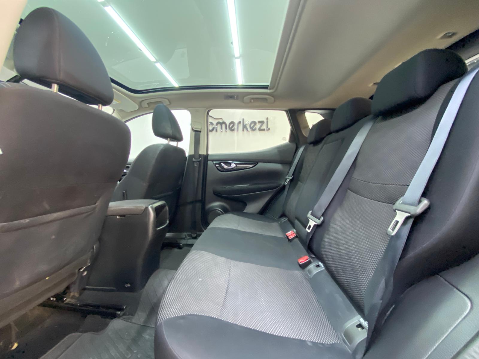 NISSAN QASHQAI 27